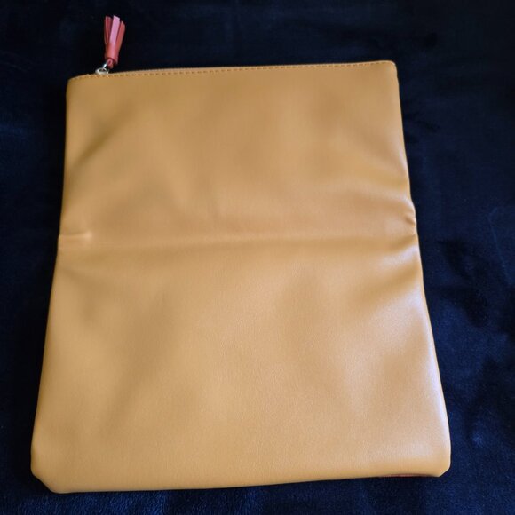 Rachel Pally Floral Zip Clutch (NWOT) w/Dust Cover - Picture 5 of 5